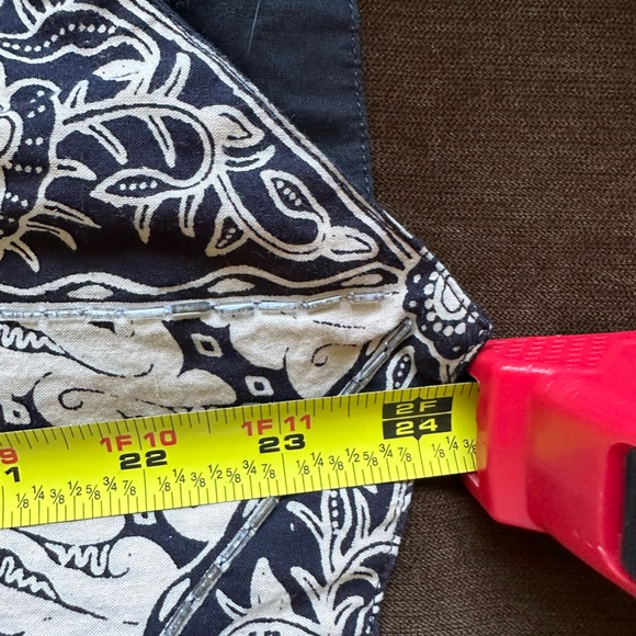 Effeci Vintage Creations Beige & Black Embroidery Button Vest SZ M Tie In Back - Picture 13 of 13